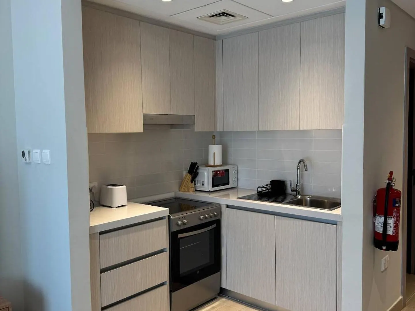 Waterfront Heaven Studio Yas Island Abu Dhabi Apartment